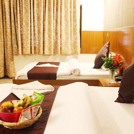 Hotel Delhi Marine Club C6 Vasant Kunj Нью-Делі Екстер'єр фото