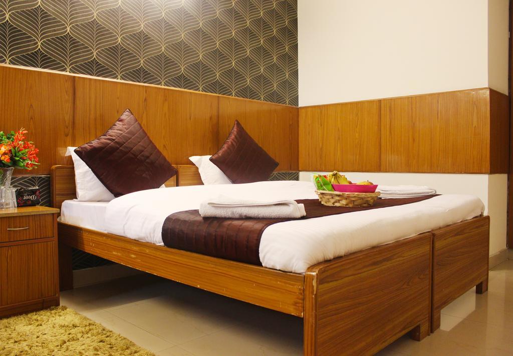 Hotel Delhi Marine Club C6 Vasant Kunj Нью-Делі Екстер'єр фото